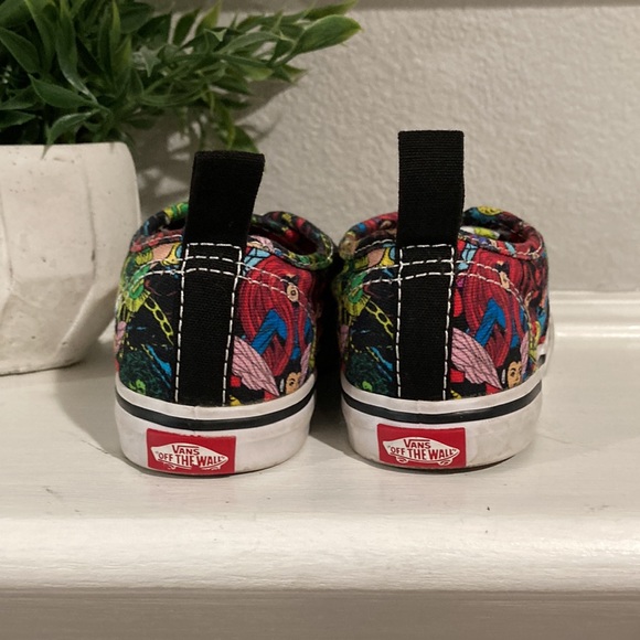 Vans x Marvel Authentic Marvel skate shoe. Toddler size 9. - Picture 5 of 6